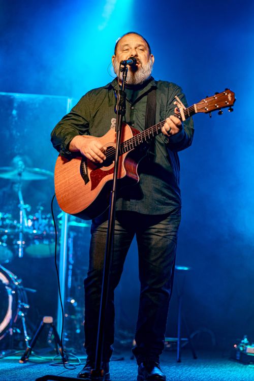 KENT HUMPHREY | VOCALS & ACOUSTIC GUITAR