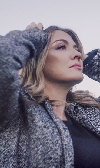 Singer Songwriter Annie Bonsignore