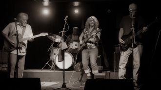 photo by Bill Moeller