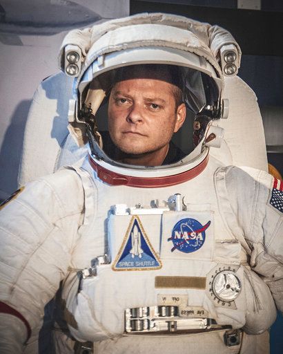 chris from space