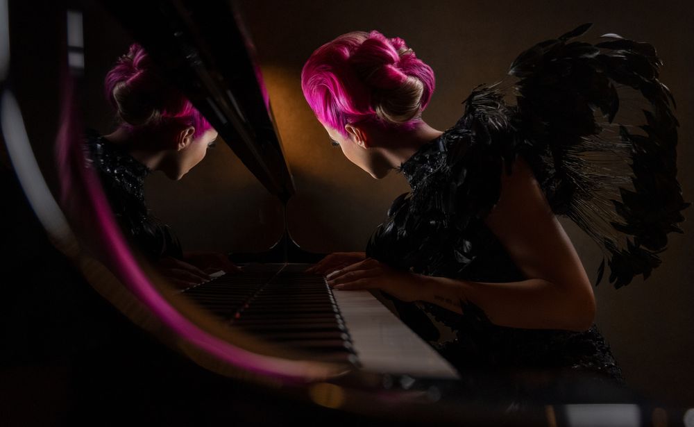 Photo by Jerry Ghionis (Header Photo also by Jerry Ghionis) Las Vegas NV