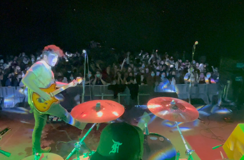 Performed alongside Jeremy Zucker