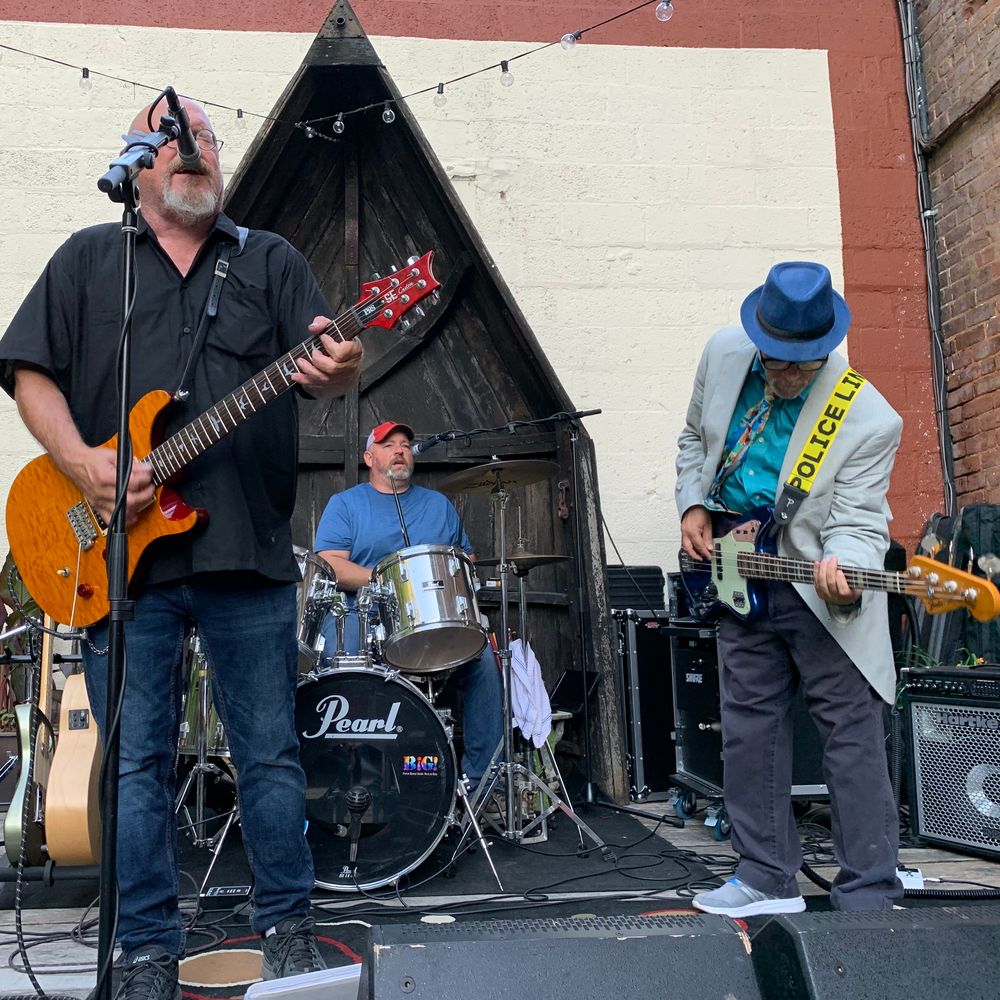 Tobe Fare at James River Brewery