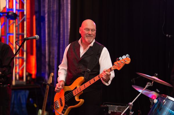 Russ Norris - Bass guitar & vocals