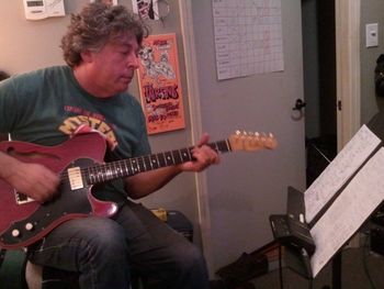 Mountain Stage & Carpenter Ant guitarist, Michael Lipton @ 3 Elliott (November 2012) Working on riffs for "Prodigal's Lilt"
