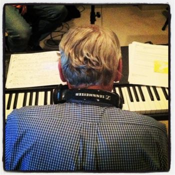 Bill White @ River Rat Studios, Marietta, Ohio (11-15-12) A hauntingly beautiful piano performance on "Ghosts in These Fields"