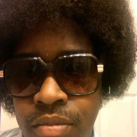 Warren "Jimmy Hendrix" Mobley (Guitar)