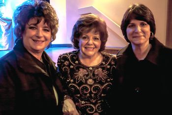 After the show at The Lamp Theater with Marci & Mary (Lou Christie's sisters) After the show at The Lamp Theater with Marci & Mary (Lou Christie's sisters)