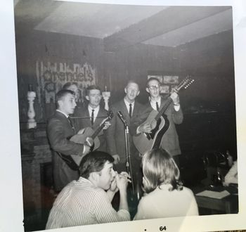 Shady Grove Singers Greg, Eddie Euler, Tom Jamison, John Duner, & Rick Bartosek at Grendel's Fen in Wheaton, IL (1964)