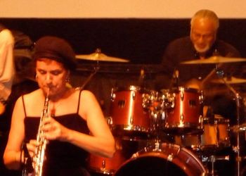 Anna Fisher performs with William Stewart and Code Red Band Bob Marley Walk of Fame Lifetime Achievement Awards Paradiso Theater Ft. Lauderdale, FL photo: Regine Cordon