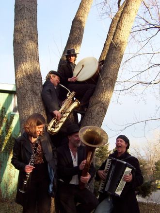 Click Image for more Veelah Balkan Band pictures