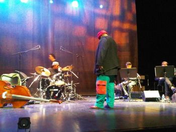 425227_353884177969490_196511760_n Performing with William Parker at the Branly Museum in Paris (2012)