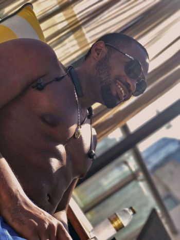 Taj-Dubai-celebrities-with-famous-music-producer-social-influencer-Tyrone-Smith-wearing-Louis-Vuitto