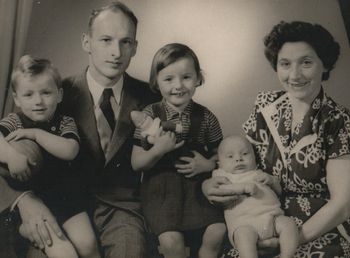 Now if you look at that cute little baby....real hard... then take a guess who it is.........well, the unmistakable chubby cheeks of 18 month old Herman (Ducrot)......mums smiling hard while i think Hermans testing those nappies!!!....Ha!....1954