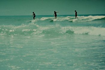 a beautiful clean offshore evening at the Cove.... The boys just cruising and havin' fun....no aggro...just a fun cruise....awesome!....Trev King..Dave Green & Lyall wheeler