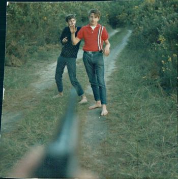 Karate kid Robinson confronted by an evil man with a gun.... "look out kid...let me handle this....heeeeyyyaaarrrr....eeeeeeoooouuu"....(man i feel sorry for the guy with the gun already!!!)