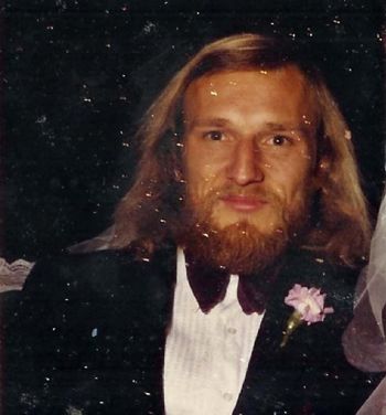 now do you believe me that it was hippiesville in '71..Ha! Greg...the classiest lookin hippie around..Ha!...actually might have been '72 they got married!