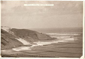 classic Mokorau...summer of '71 this place had hardly been ridden by '71...as you can see ..no one in the water...amazing!!...probably breaking about 4-6ft in this photo