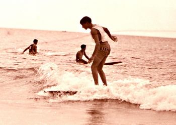 sequence continues...nice little trim starting to happen... anyone recognize the guys in the background?....possibly Murray Jacks!!!