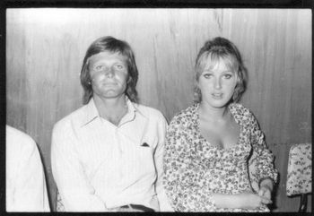 and Billy Carson always had a nice looking girl on his shoulder!!...ha! again...at our wedding January '71