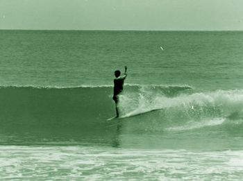 Malcolm about to get wet..... but saluting 'Huey' on his way down..Ha!.....clean classic warm 'Sandy's on a summer morning in '67.....in Dec '67 Malcolm took out the overall winners prize in the most recent Tatahi contest...followed by Tony Kivell & Colin Lowe...well done Malcolm...