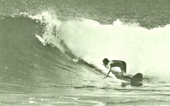 and here's Wayne showing us how good it can get.... nice clean righthander on the Mangawhai bar ..probably around '68