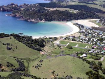 Matapouri today...2013 ....ah progress is a beautiful thing!!!!.....look at that sand build-up on the rivermouth...just waiting for a solid swell...