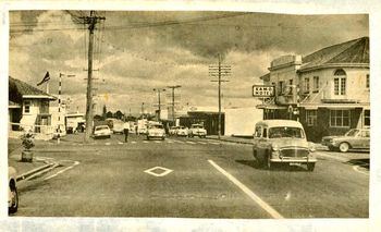 Kamo 1963...and one of the original buildings...the Kamo pub... ..The first thing you build in a town is a pub..Ha!!...Station road goes off to the left...3 mile bush rd to the right....