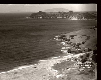 Waipu Cove ..1966.... you can see how good that right hander can get off 'the point' in this photo!!