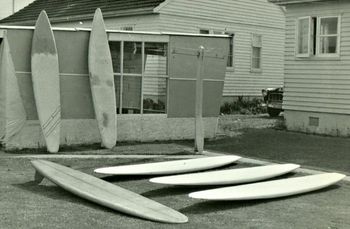 some of Ross Edges boards over the last 10 years..... mums house Maunu road.....think i see a little skateboard there too...maybe home made!!..