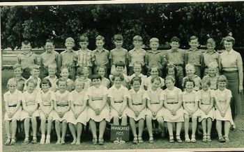 and then there was Geoff Smith!! 1955 Whg Primary..Geoff top row middle...How come he had such a conservative name like 'Smith'...our loveable outlandish Geoffrey!!!!!!!! ....some of those Aussies we met in the 60s were pretty outlandish too....Ha!!...remember 'Tats'