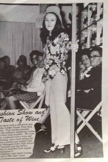 and of course......they had a supa-star sister........ Mary Alach! Mary was quite a supa-star..every magazine you picked up, Mary was in there somewhere..a real nice girl..but then...they were all nice..weren't they!!...im'e doin a grease here..ha!