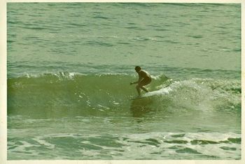Waipu regular..Mike Tinkler ...nice nose trim on a small Piha day It was always a massive contrast when we used to surf Takapuna (when i lived there) then head over to the west coast...you never knew what to expect!!!....west coast was often a challenge with those sneaker sets!!
