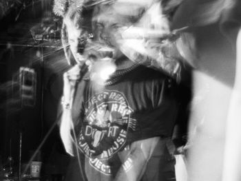 Live @ ABC no RIO, March 25th, 1994. #33 Photo by and courtesy of Chris Boarts Larson © 1994. http://www.slugandlettuce.net