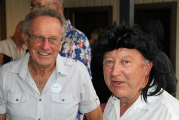 275 Barry Chappell, Tim Frazerhurst i think we're gonna see some classic hippiedom tonight.............