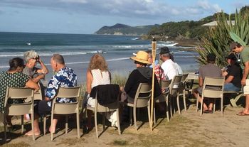 mid afternoon and everythings sweet.... dumped the limbo and mashed potato contest....the surf was just too good.....