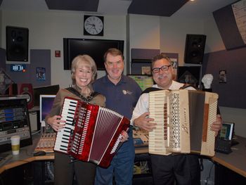 PERFORMING ON DETRIOTS WRCJ 90.9 FM RADIO STATION FROM LEFT TO RIGHT BARBRA BLOOM MEMBER OF THE MICHIGAN ACCORDION SOCIETY, WRCJ PROGRAM DIRECTOR DR. DAVE WAGNER