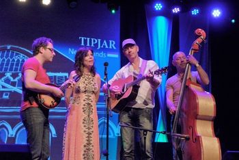 Bluegrass Festival Voorthuizen, w. Tonnie Ector & Rens v. Dijk. May 6 '16. Photo 4 by Ton Dentinger.