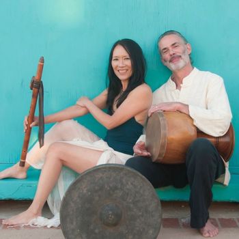 Hanging out in Malibu ...with the magical gong from the piece "I Dream of a Castle" from the album Kingdom of Mountains. Photo by Marcel Eskenazy