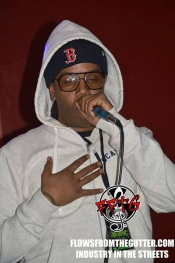 SCATTA R.Pee Live on For the Rasheed BDay Bash/ PROBE Magazine Model Search. @Varsity Sport Bar.. Excercising .. Worcester, MA - 03/28/2015