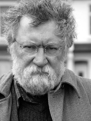 Saxophonist Evan Parker performed with SHIM members and was pleasantly surprised when Sam Rivers joined with him in a duet. This concert was at The Lobby.