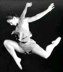 EMIT was the first presenter to bring the Moving Current Dance Collective to Pinellas County. The group has performed on two EMIT concerts at the Palladium Theater.