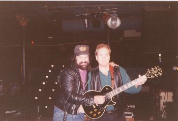 Bob Angell and Buddy Whittington double-teaming a Les Paul during soundcheck. Big fun, you betcha....