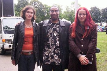 Felix with "Russian Federation Superstars"- Irish Harpist/Vocalist-Anastasia Karaseva and Flautist/Vocalist-Svetlana Kondeyuk of the band-"Reelroad"