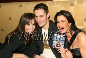 Jill-Michele Melean, Keith Collins & Janice Dickinson at Sideways Lounge in LA (photo credit Michael Bezjian wireimage.com)