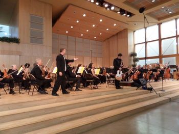 Returning to the stage with conductor Linus Lerner after the Concierto de Aranjuez with the Southern Arizona Symphony Orchestra