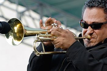 RV at The San Jose Jazz Festival 2005. Photo Credit Copyright 2005 John Spragens http://www.enigmaterial.com / Go to the links page for a direct link to John's web site. Photo used by permission only.