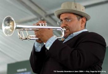 Ray at The Toronto Jazz Festival 2004. Photo Credit: Kris King. Used by permission only www.kriskingphoto.com