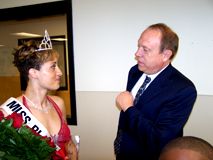 Da'Soul supporting the community - Miss Black Wisconsin 2006 chats with pageant judge and attorney Mike Huppy