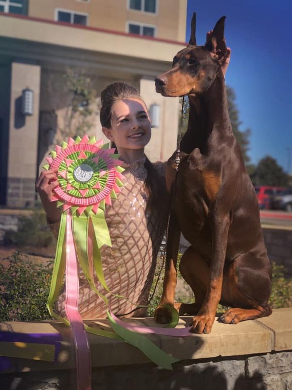 Riley wins Best Junior with Posh